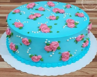 PastelCelesteconflorecitarosadasyperlitas
