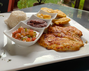 PlatoTípicodepollo